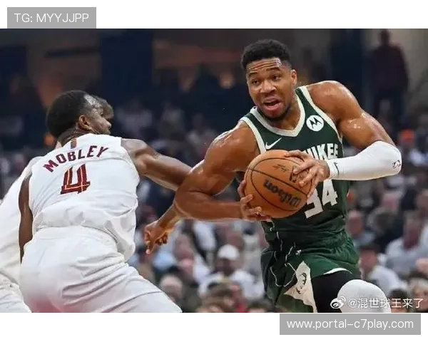 雄鹿攻防失衡,字母哥缺阵影响显著 雄鹿攻防失衡,字母哥缺阵影响显著