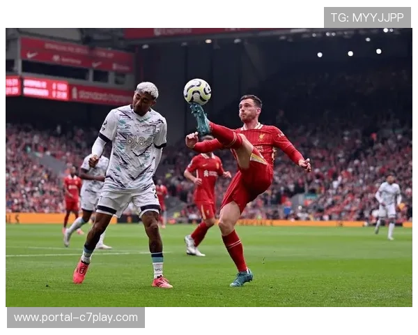 高位逼抢战术在英超的演变与应用