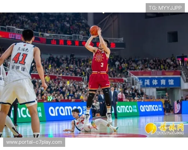 黄蜂末节上演22分大逆转，豪取七连胜创队史纪录